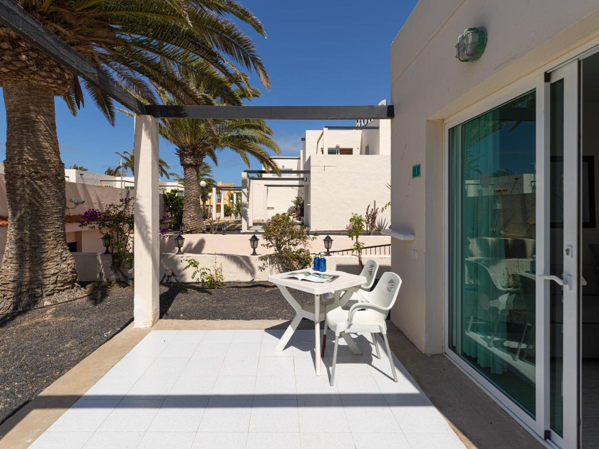 Homeforguest Apartamento 15 Con Terraza Y Piscina En コラレホ エクステリア 写真