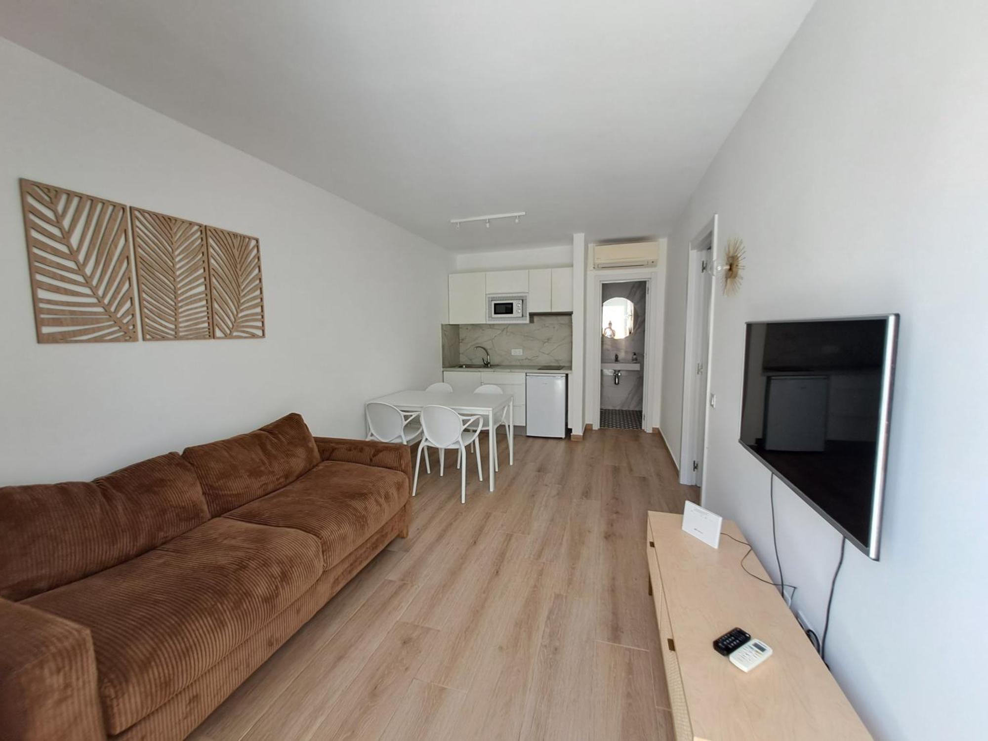 Homeforguest Apartamento 15 Con Terraza Y Piscina En コラレホ エクステリア 写真