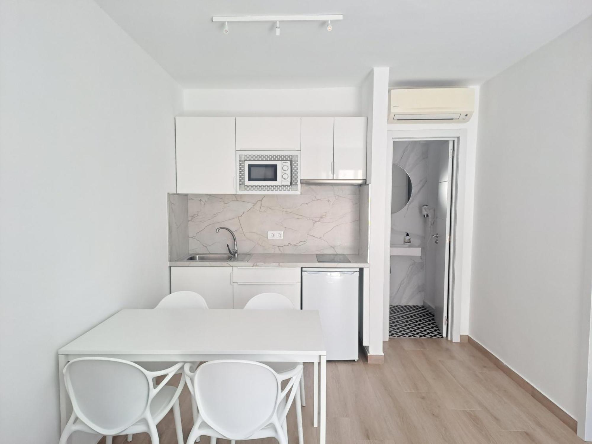 Homeforguest Apartamento 15 Con Terraza Y Piscina En コラレホ エクステリア 写真
