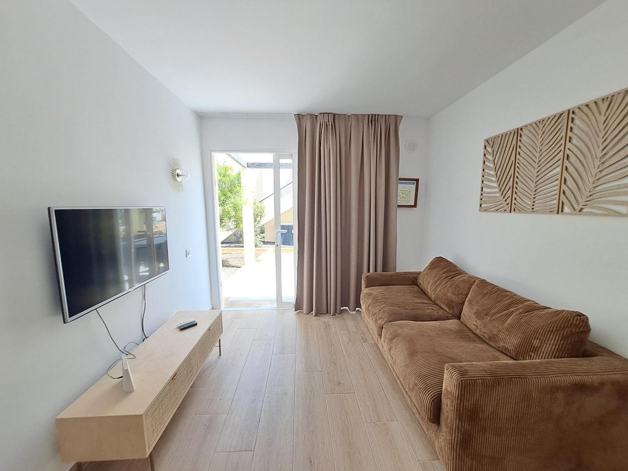 Homeforguest Apartamento 15 Con Terraza Y Piscina En コラレホ エクステリア 写真